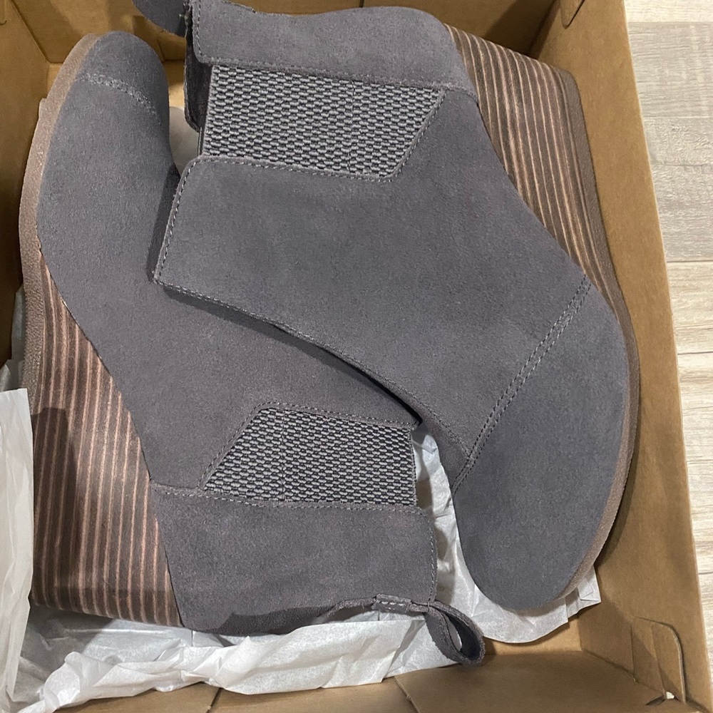 Toms Kelsey Wedge Boot